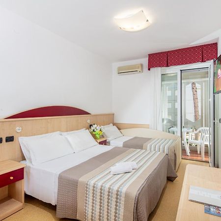 Hotel Regina Lignano Sabbiadoro Eksteriør bilde